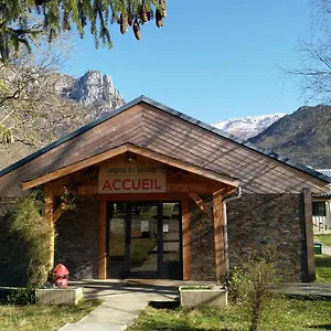 Complexe Des Oustalous Les Cabannes (Ariege)